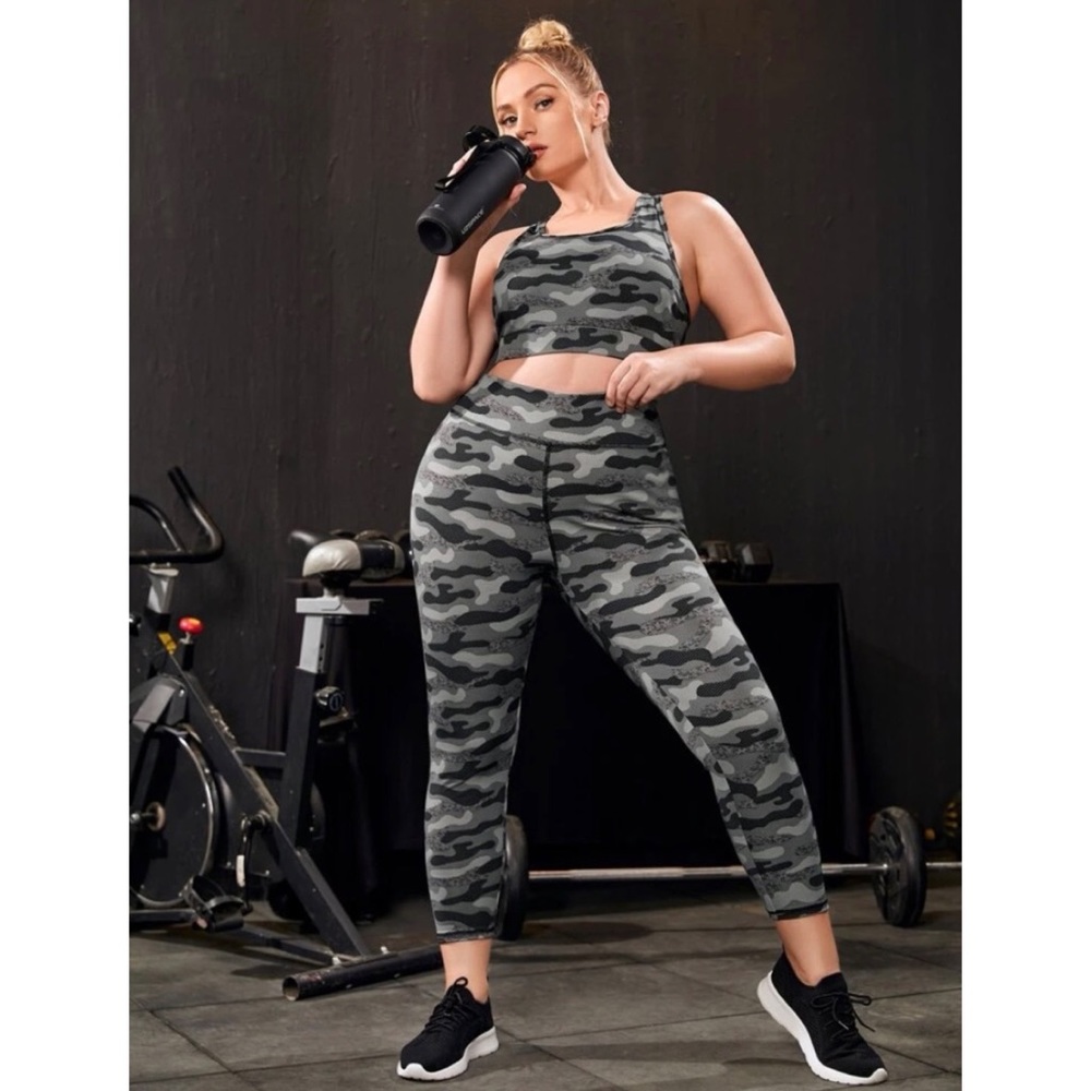 Camo top & legging gym set 🖤🤍